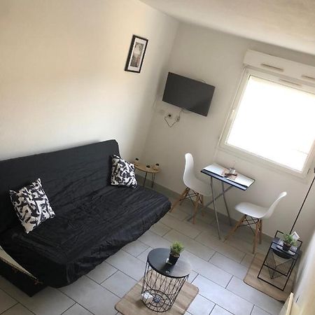 Studio Quartier Du Port Nice Bagian luar foto